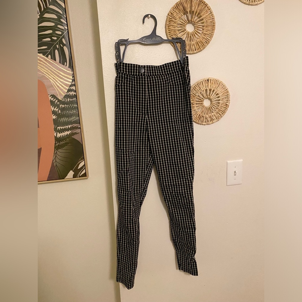 Selling because don’t have office job anymore

Tight fitting dress pants